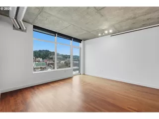 Photo #5: 797956116 Listing