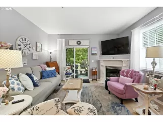 Photo #4: 798233471 Listing