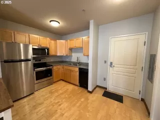 Photo #1: 798696286 Listing