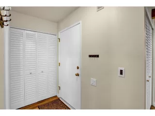 Photo #1: 798994341 Listing