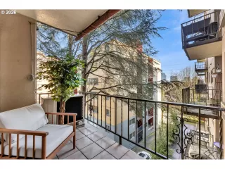 Photo #5: 799293723 Listing 