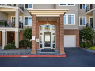 Photo #2: 799541485 Listing