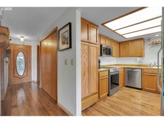 Photo #3: 799584876 Listing 