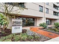 Browse active condo listings in PARK PLACE TOWER