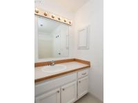Browse active condo listings in WILLAMETTE SHORES