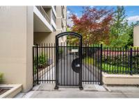 More Details about MLS # 131458917 : 255 SW HARRISON ST TH5