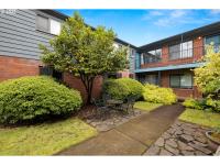 More Details about MLS # 22124885 : 3911 NE KILLINGSWORTH ST 7