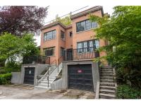 More Details about MLS # 22180140 : 4121 N ALBINA AVE