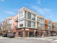 More Details about MLS # 22543397 : 838 SE 38TH AVE 302
