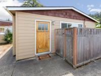 More Details about MLS # 22682015 : 124 SE 73RD AVE