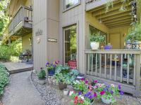 More Details about MLS # 23044080 : 7732 SW BARNES RD D