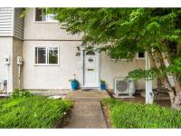 More Details about MLS # 23250382 : 3533 SE GLADSTONE ST 29