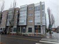 More Details about MLS # 23271823 : 910 SE 42ND AVE 240