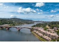 More Details about MLS # 23567651 : 328 SE SPOKANE ST #4