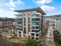 More Details about MLS # 24110220 : 1830 NW RIVERSCAPE ST 308