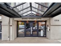 MLS # 241876579 : 1314 NW IRVING ST 514