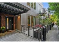 More Details about MLS # 559580336 : 922 NW 11TH AVE 105