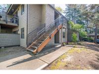 More Details about MLS # 664677052 : 17 CRESTFIELD CT 17